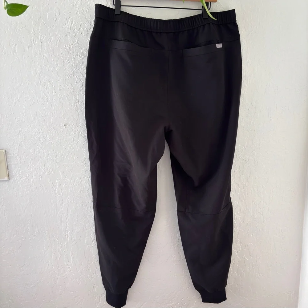 NWT FIGS Men’s Tansen Jogger Scrub Black Size 2XL